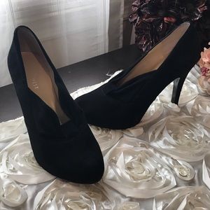 Nine West Women’s Black Suede Heels Size 7.5